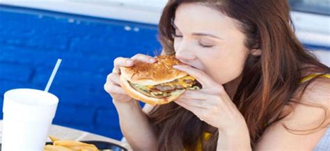 Why We Can T Stop Eating Junk Food Decoded