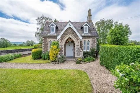 The prettiest coast and country cottages currently for sale in Wales ...