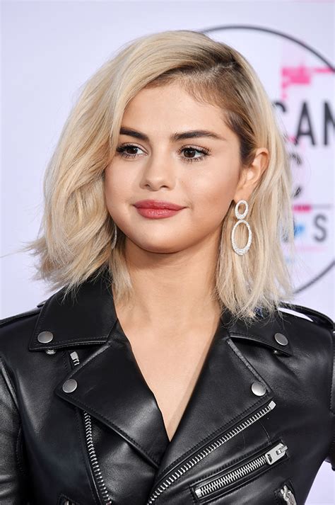 Selena Gomez Now Has Platinum Blonde Hair Beautycrew