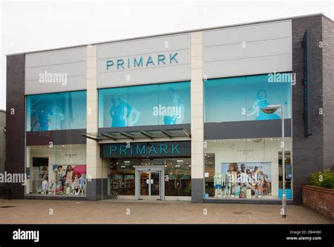 Primark Store Shop Eingang In Shopping Center Telford Shropshire