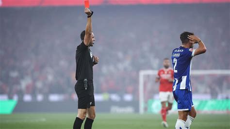 João Pinheiro Volta A Apitar Clássico Entre Fc Porto E Benfica