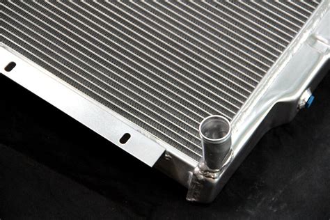 KKS 3 ROW ALUMINUM RADIATOR FIT 1972 1986 JEEP CJ5 CJ6 CJ7 CJ SERIES