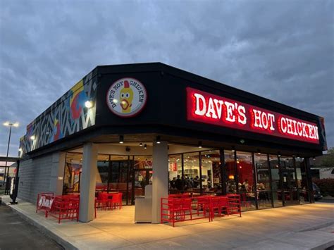 See Inside Dave S Hot Chicken Opens First Central Ohio Location Breakfast With Nick
