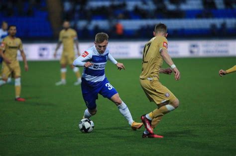 Derbi Kola Hnl A Hajduk Golovima Livaje I Melnjaka S Slavio Na