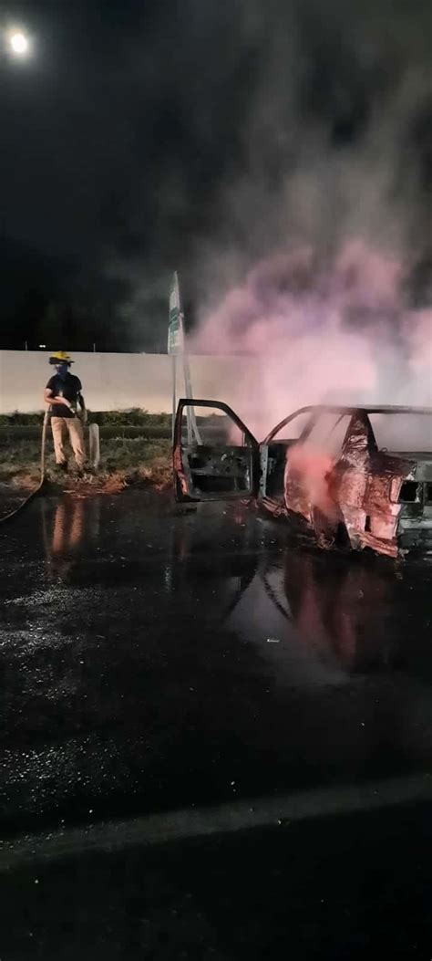 Investigan Incendio De Auto Abandonado