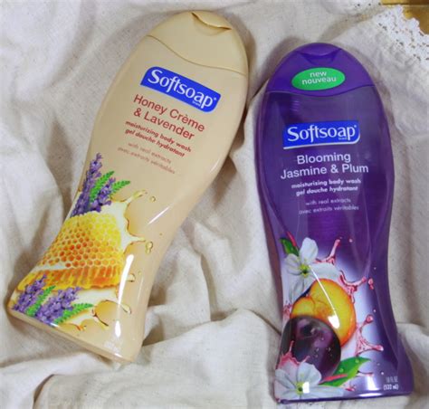 Softsoap Moisturizing Body Wash Honey Creme And Lavender Blooming