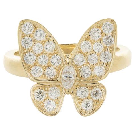 Butterfly Motif Diamond 18 Karat White Gold Ring At 1stdibs