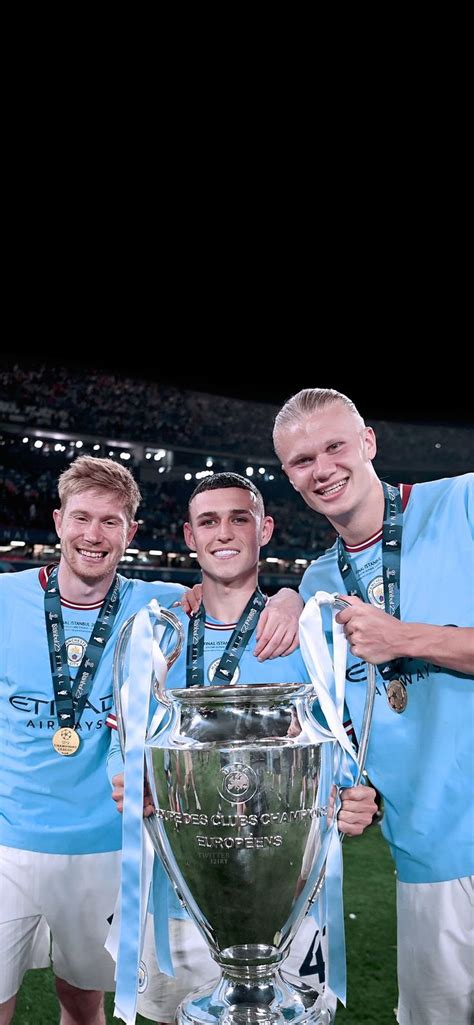 Kevin De Bruyne Phil Foden Erling Haaland Manchester City Logo