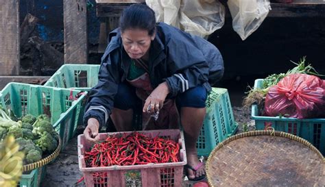 Musim Hujan Harga Cabai Merah Keriting Tembus Rp Ribu Kg Foto