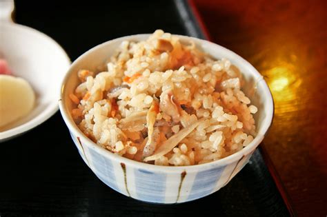 炊き込みご飯 日本の食べ物用語辞典