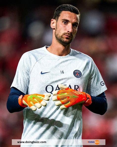 Sergio Rico Le Gardien Du PSG Nest Désormais Plus Dans Le Coma