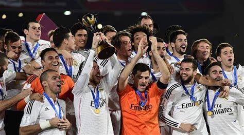 Il Real Madrid Festeggia La Vittoria Della Coppa Intercontinentale