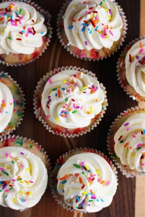 Homemade Funfetti Cupcakes