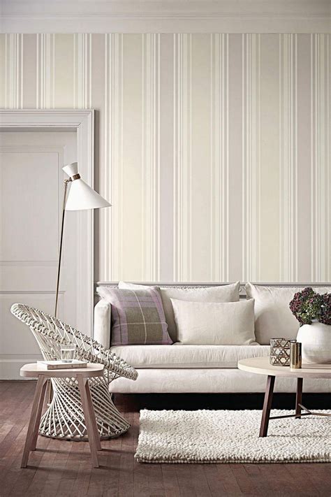 Incredible Striped Wallpaper In Living Room For Small Room | Home ...