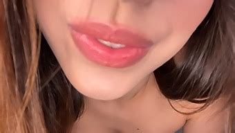 Solo Solo Latina Julia Oliver Enjoys Exploring Her Hidden Ass In High