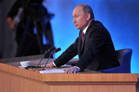 Vladimir Putin Running Scared As He Dodges Live…