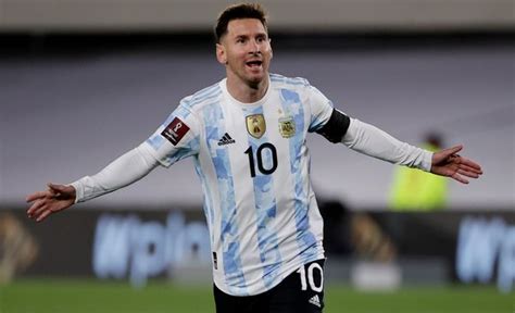 Cien Datos Curiosidades Y Anécdotas Pocos Conocidas De Lionel Messi