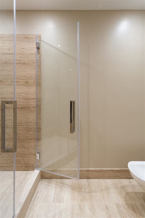 Стеклянные двери в душевую - Design Glass
