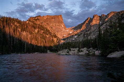 Dream lake sunrise : r/Colorado