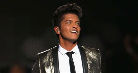 Bruno Mars Confirms Super Bowl 2016 Performance! | 2016 Super Bowl, Bruno Mars | Just Jared ...