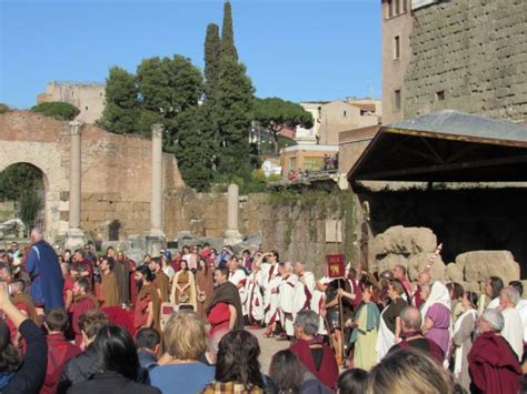 Ides Of March Rome Re Enacts Assassination Of Julius Caesar