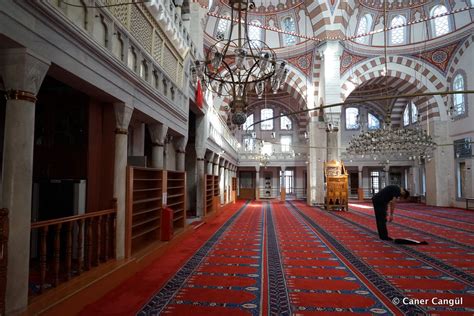 Atik Valide Camii Konumu Foto Raflar Ve Hakk Ndaki Bilgiler