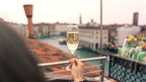 Venice From The Rooftops With Prosecco Tasting Italiatours