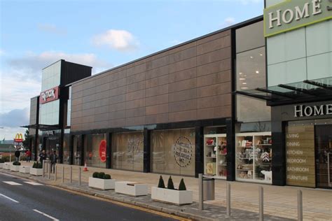 Fort Kinnaird Shopping Centre, Edinburgh | TI Dynamic Facades