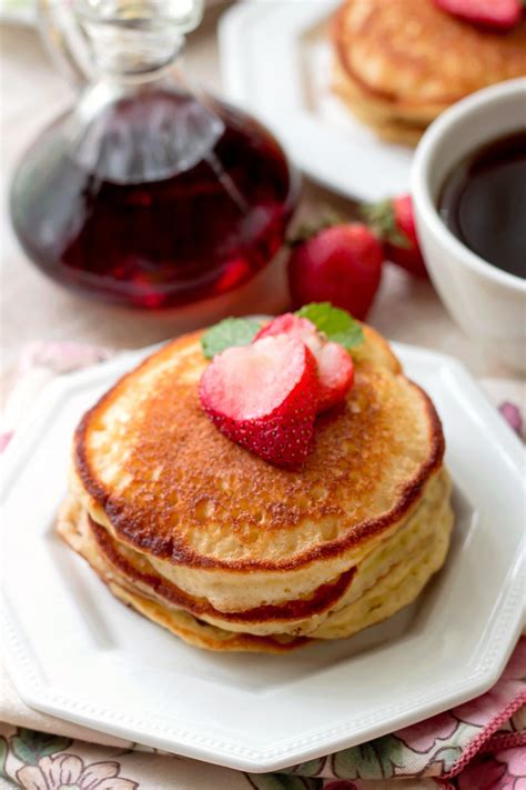 Sour Cream Pancakes (Pioneer Woman Recipe) - Bunny's Warm Oven