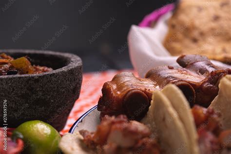 Tacos de Carnitas Mexicanos, cultura mexicana Stock Photo | Adobe Stock