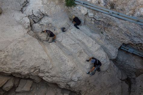 Archaeologists Find Mysterious 2,800-year-old Channels Near Temple ...