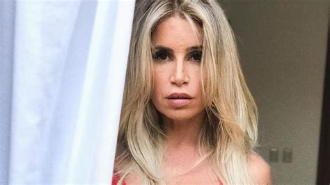 Paola Papini O Yuyito Gonz Lez Florencia Pe A En Bikini Mega Cavada Deton La Pileta