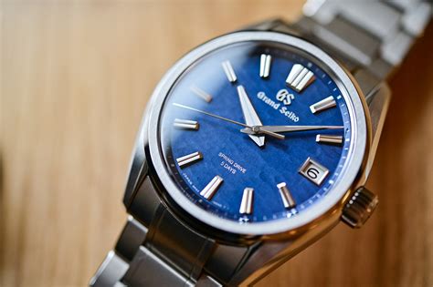 Neue Uhr Grand Seiko Spring Drive Titanium Lake Suwa Slga