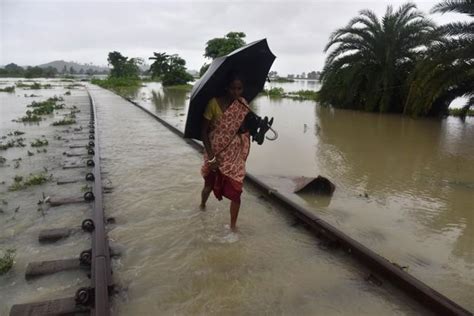 Floods In India Situation In Assam And Bihar Remains Grim Water Levels Recede In West Bengal