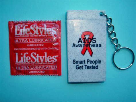 Smart People Get Tested Condom Key Chain Lifejackets Productions