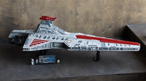 LEGO Star Wars UCS Venator Cruiser: Ultimate Collector’s Dream!