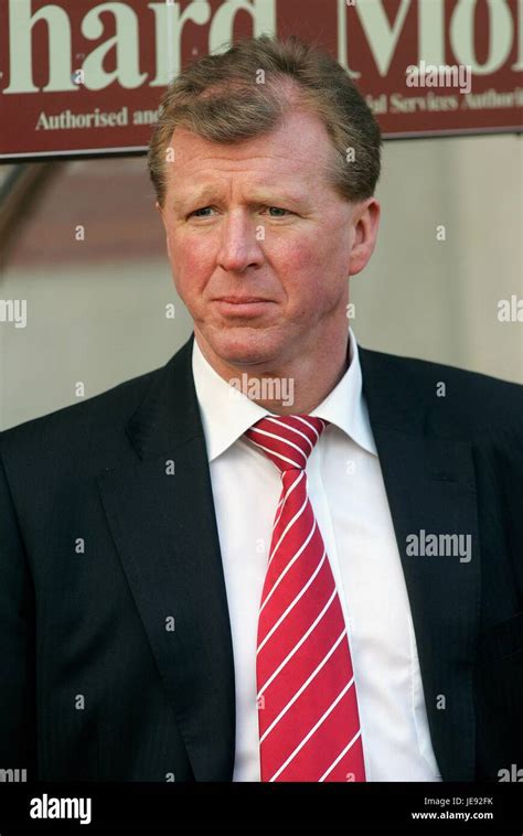 STEVE MCCLAREN MIDDLESBROUGH FC MANAGER RICOH STADIUM COVENTRY ENGLAND ...