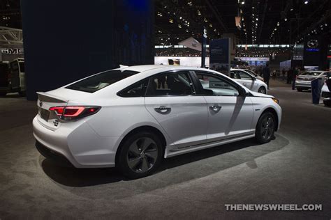 Chicago Auto Show Photo Gallery See The Cars Hyundai Had On