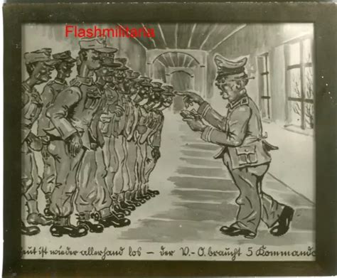 Photo Allemande Guerre Ww Caricature Wehrmacht Soldats En Rang Sous