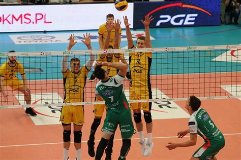 PGE Skra Bełchatów rozbita we własnej hali Mistrz Polski ma duży problem