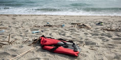 A Cutro Trovato Il Corpo Di Un Bambino In Mare Le Vittime Ora Sono