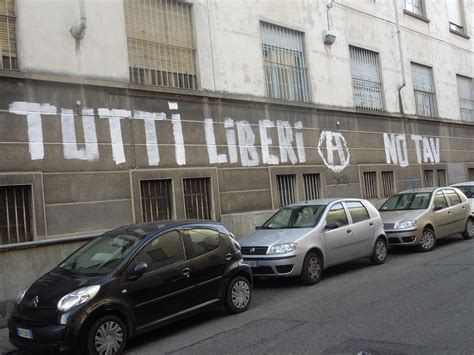 Attacco No Tav al cantiere alta velocità di San Didero ferito un