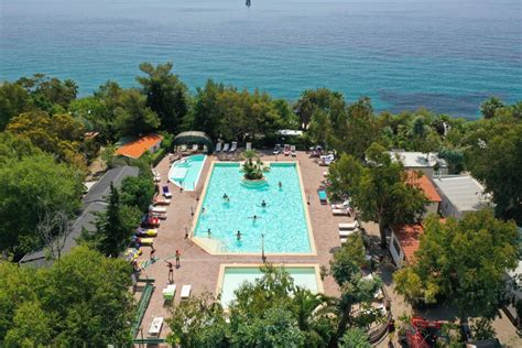 Villaggio Dei Fiori Mondo Camping