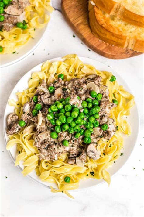 Easy Beef Stroganoff Recipe Stovetop Instant Pot And Crock Pot