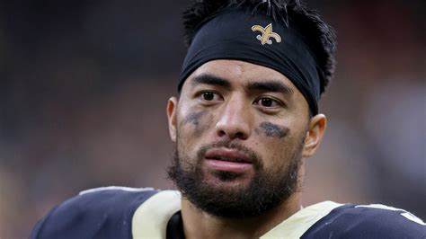 Former Bears Linebacker Manti Te O Netflix Documentary About Girlfriend