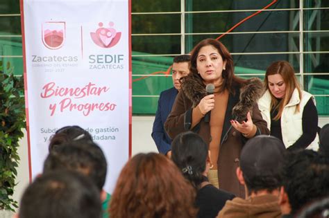 Con apoyos económicos beneficia Gobierno de Zacatecas a familias