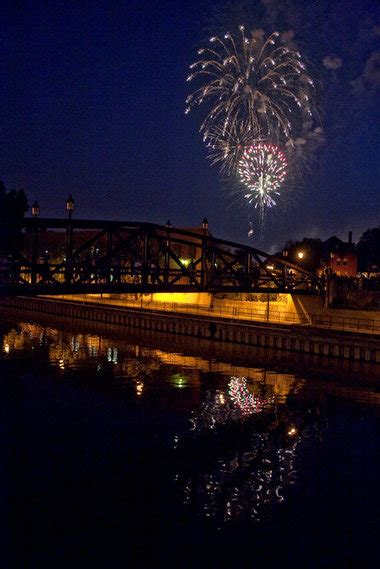 Flint fireworks flying high this Fourth of July - mlive.com