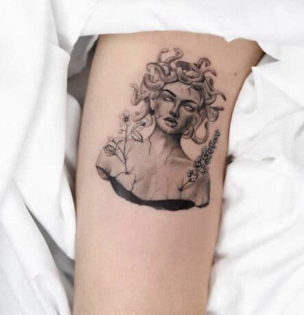 Medusa Tattoo Designs Beautiful And Intimidating Options To Make A