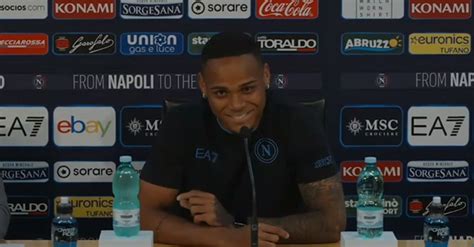 Video Napoli Si Presenta Natan Mi Ispiro A Thiago Silva Fc