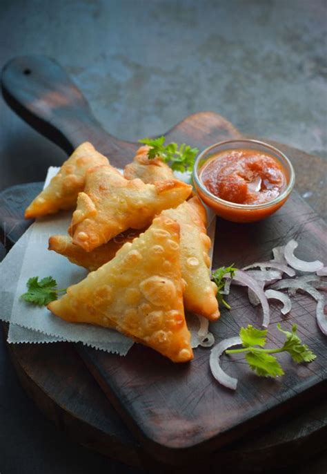 Delicious Paneer Samosa Recipe